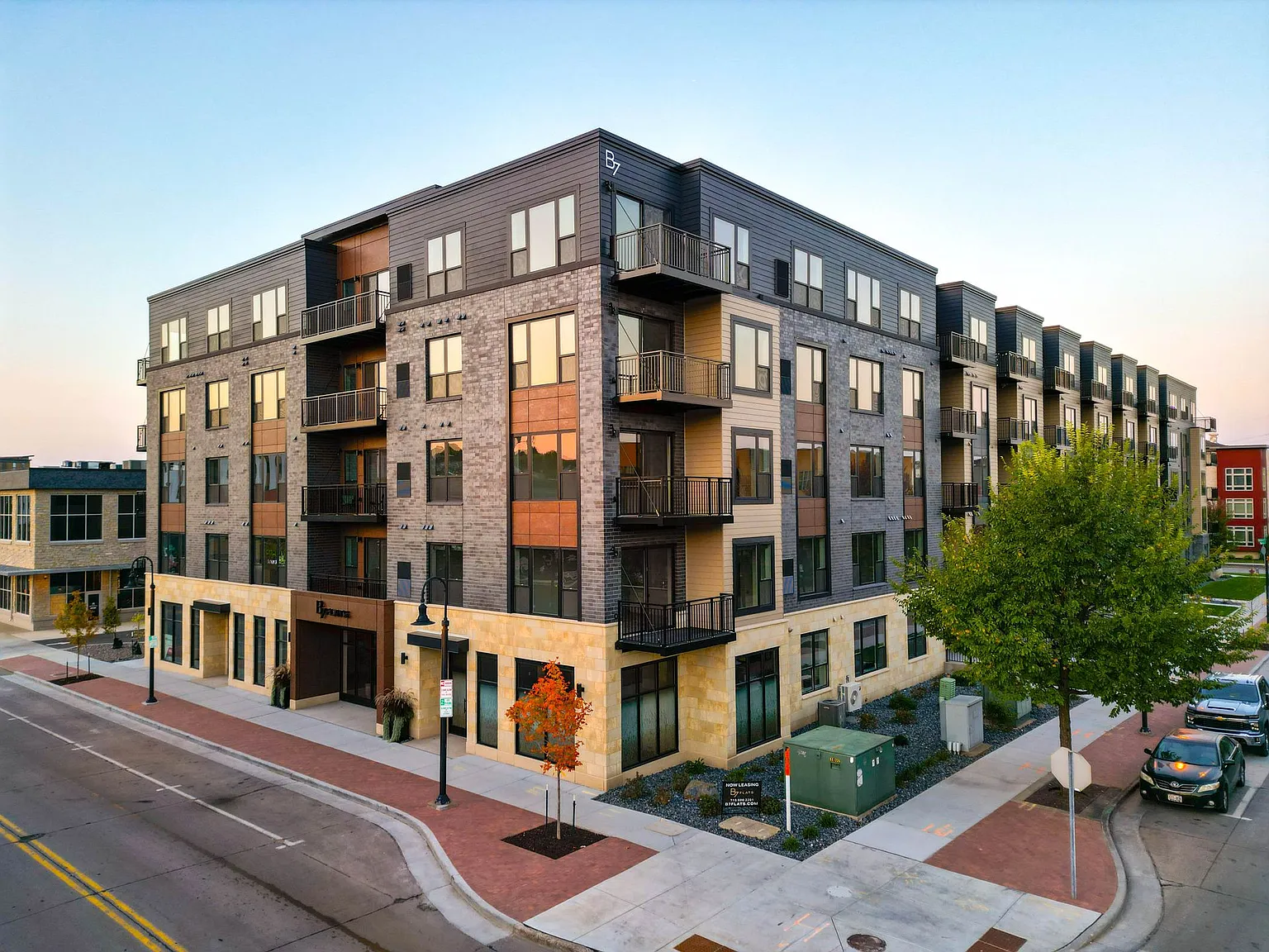 B7 Flats — Photo 1