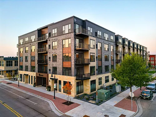 B7 Flats Photo 1