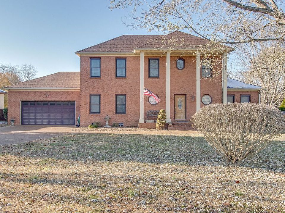 1st image of 1916 Pointe Barton Dr
