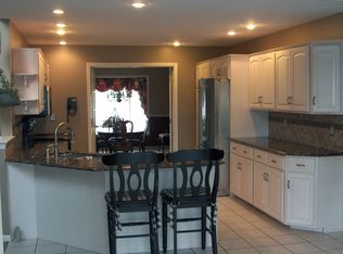 65 Grouse Dr, Denver, PA 17517