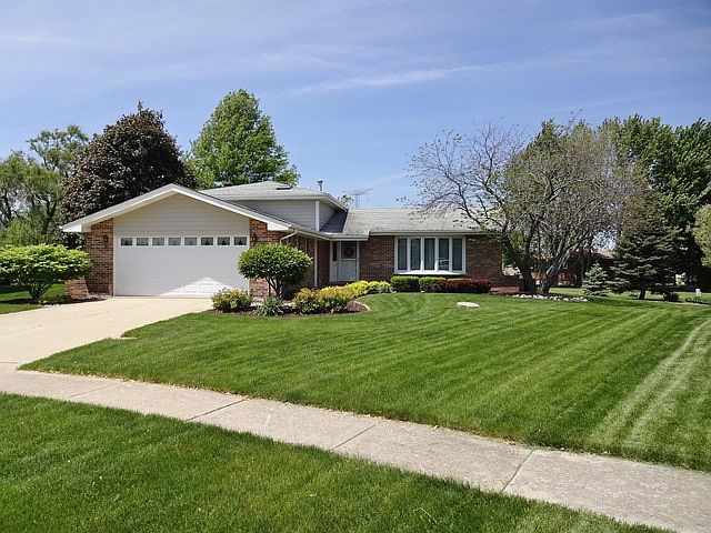 1st image of 15508 Maple Ct
