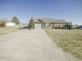 917 April Ln, Beebe, AR 72012