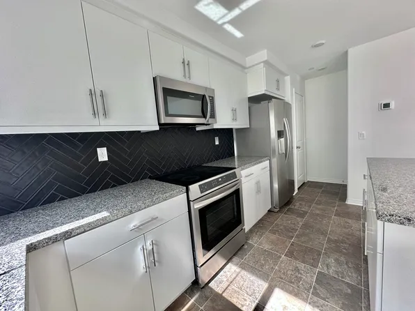 7108 Olive Grove St, Riverside, CA 92507