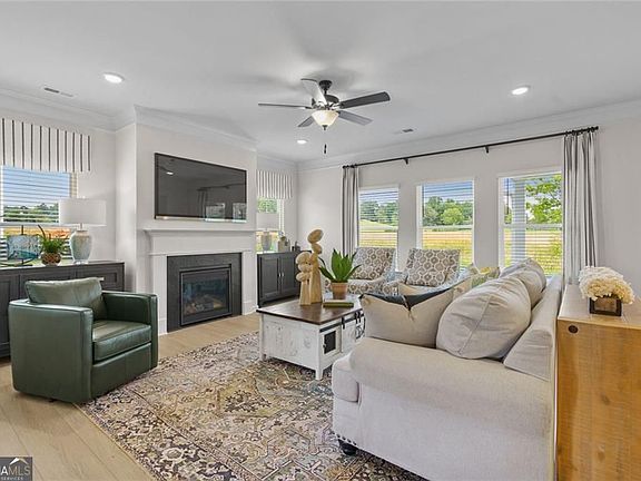 4th image of 5044 Cecelia Dr