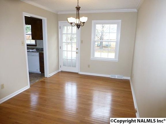 3rd image of 2113 Bideford Dr SW