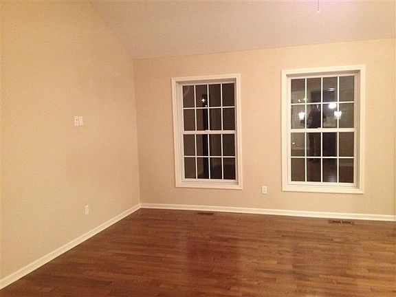 4th image of 7418 Clark St