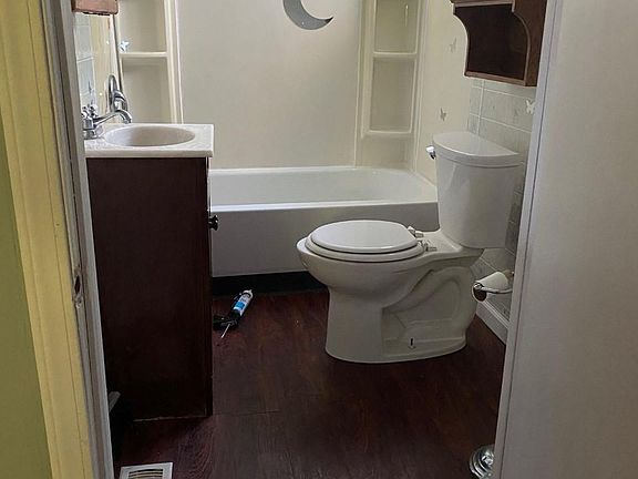 5th image of 417 Kirby St