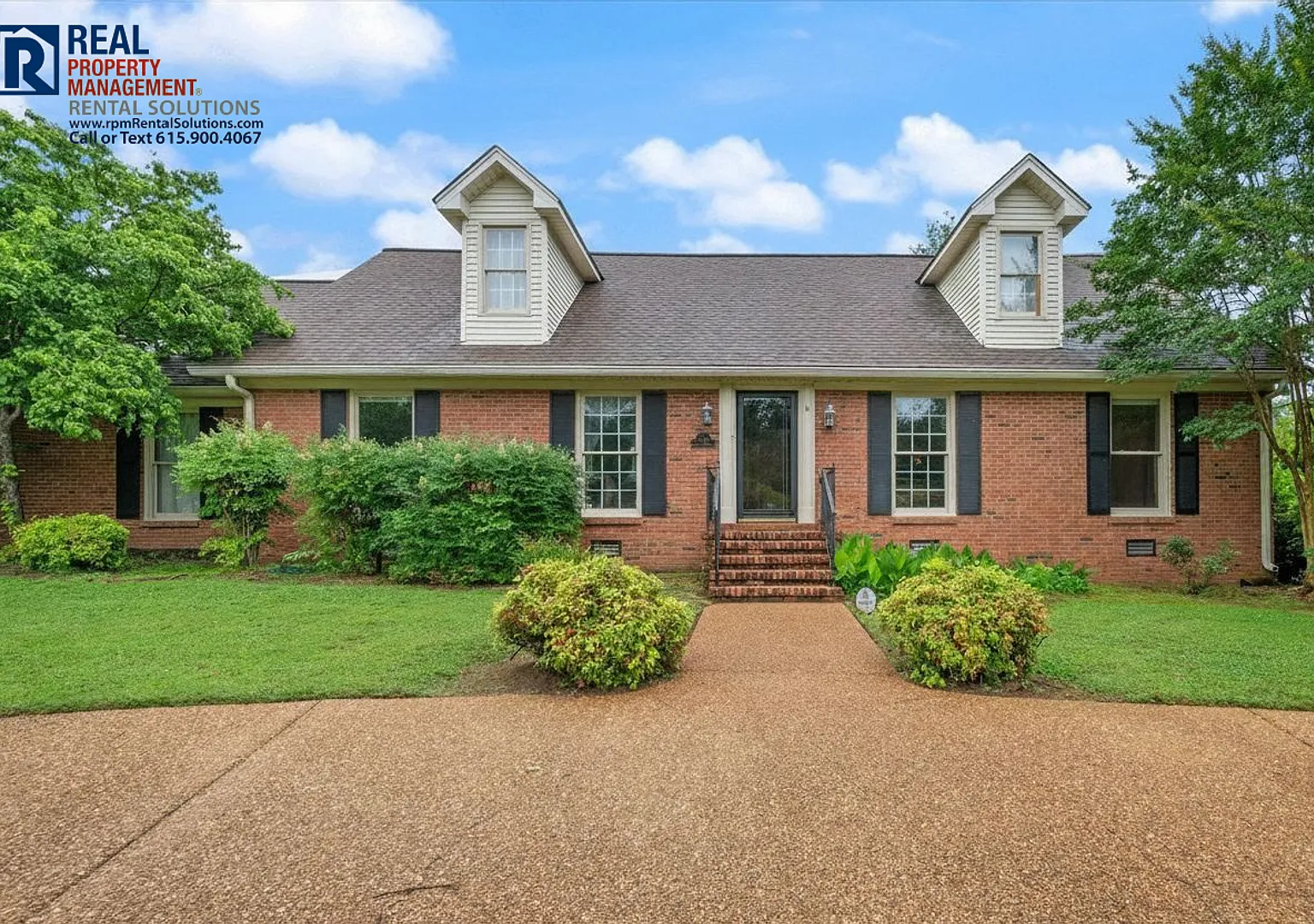 All brick, spacious 4-bedroom, 3-bath home with tons of space! Enclosed, conditioned four season ... — Photo 1