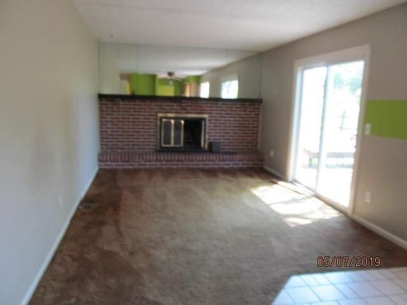 3rd image of 1853 Fullerton Dr