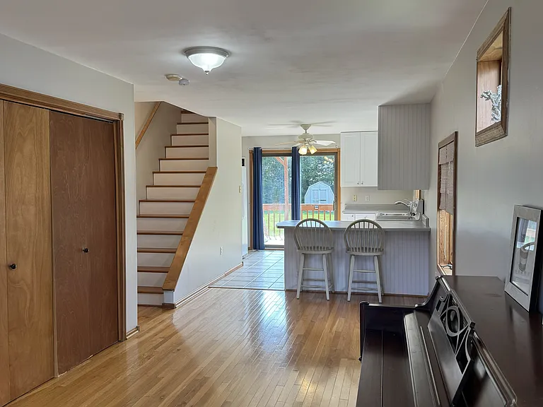 14 Dartmouth Dr — Photo 10