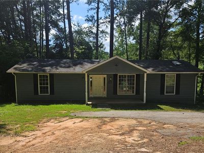 387 Lassetter Rd, Sharpsburg, GA, 30277