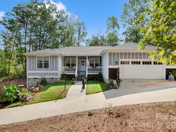 243 Dublin Ln, Columbus, NC 28722