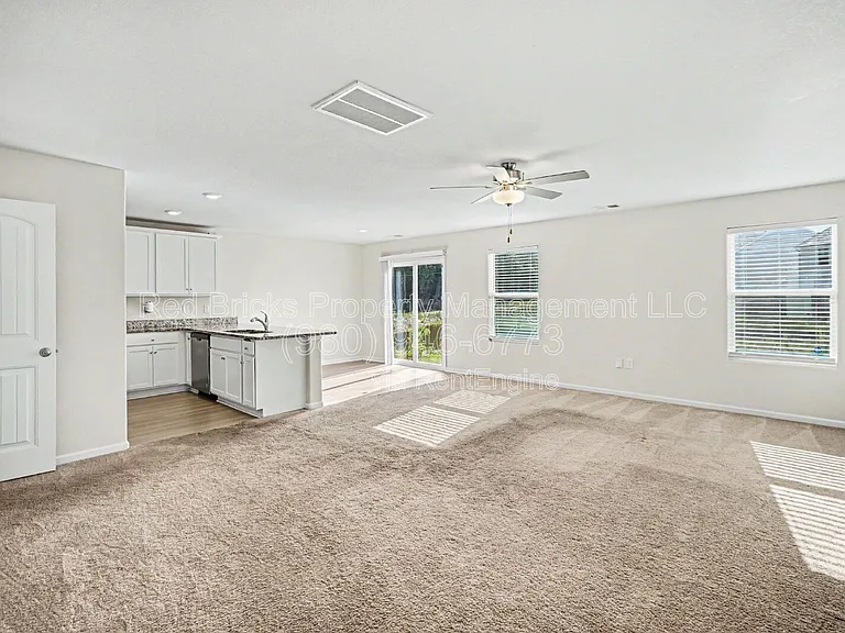 7112 Galway City St — Photo 10
