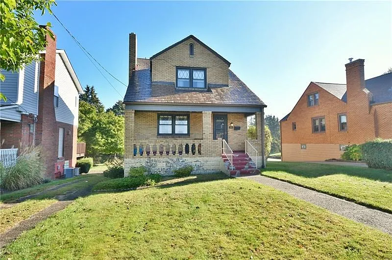 3040 Custer Ave photo 1