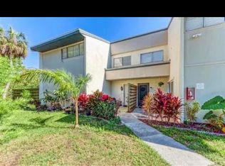 1169 Longfellow Way, Sarasota, FL 34243
