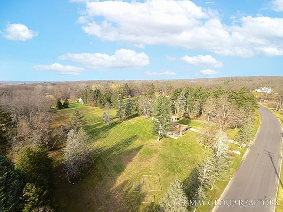 5th image of 465 Pine Land Dr SE