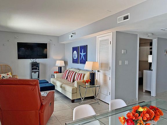 3rd image of 5600 Gulf Blvd #703