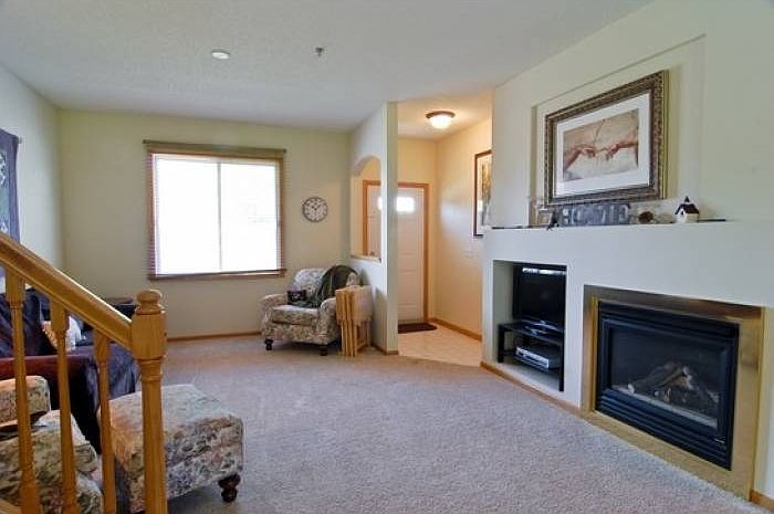 Bright and Sunny  Living 