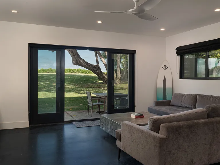 33 Hana Hwy — Photo 8
