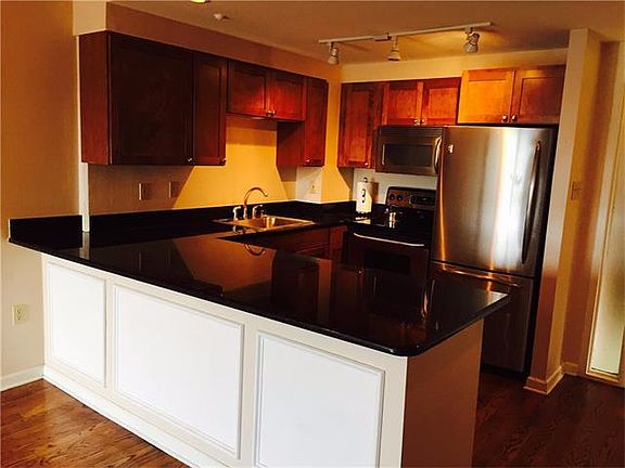 3rd image of 3915 Saint Charles Ave APT 510