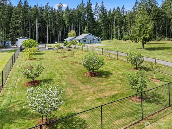 1002 NW Thompson Road, Poulsbo, WA 98370