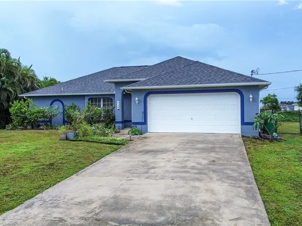 924 NW 12th Pl, Cape Coral, FL 33993
