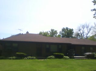 2933 Scott St, Des Plaines, IL 60018