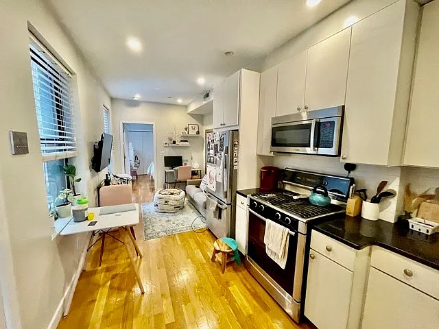 419 Hanover St #3 — Photo 4