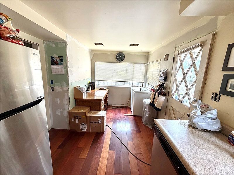 4th image of 22018 76th Avenue W