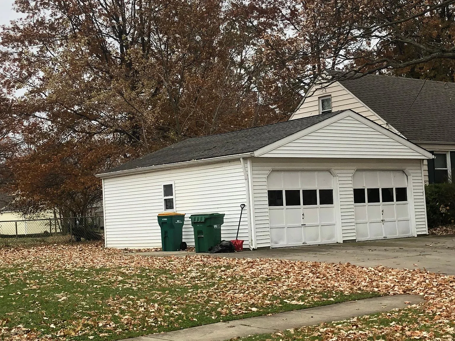 3 bed, 1.5 bath, 1100 sqft, $1,800 — Photo 3