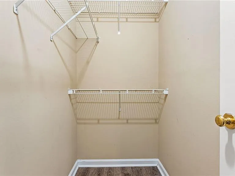 405 Christopher Ln — Photo 17