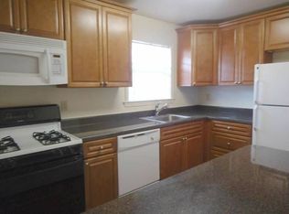 23 Hasbrouck Rd APT F, Garnerville, NY 10923