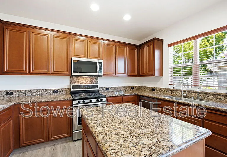 7530 Stoneleaf Rd — Photo 17