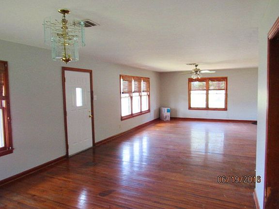2nd image of 603 W King Ave