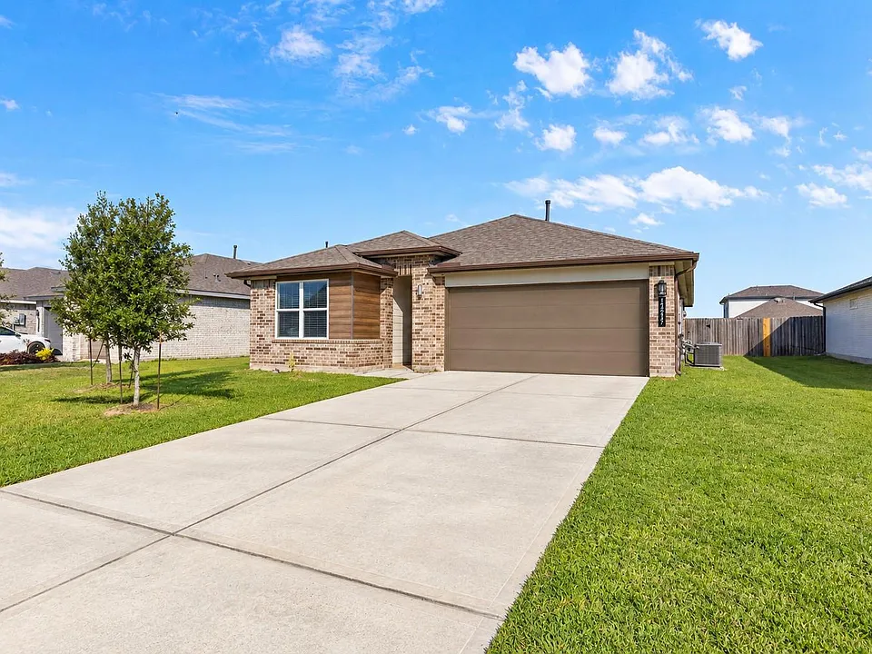 14527 Rain Tree Dr