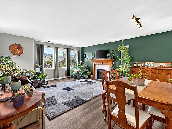 5th image of 2781 Skeena Dr