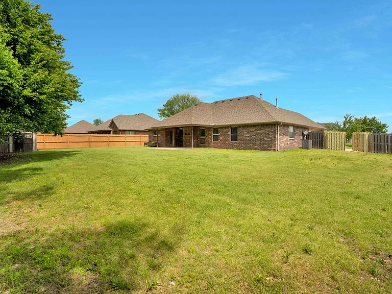 2981 N Raven Ln — Photo 22