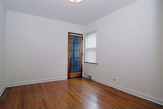 3rd image of 6163 N Melvina Ave