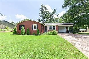1st image of 16 Oak Grove Rd