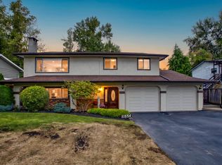 11554 Wildwood Cres, Pitt Meadows, BC V3Y 1M8