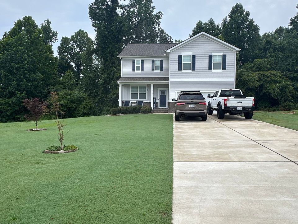 1st image of 308 Kings Ln