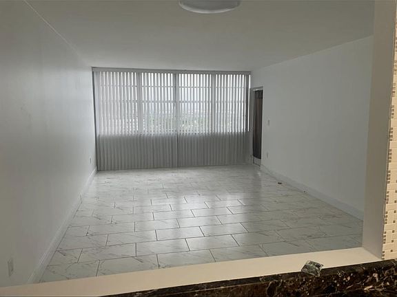 5th image of 1513-1301 West Plz #1513