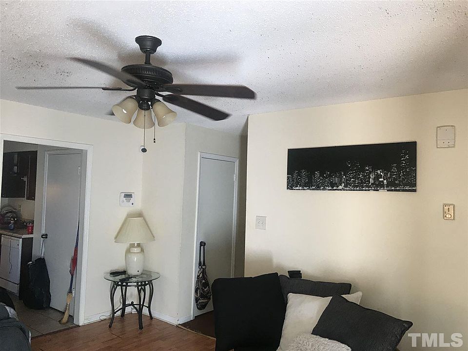 2nd image of 322 Junction Rd APT 42C