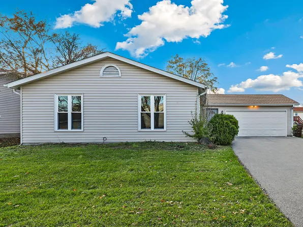 17708 Country Club Ln, Country Club Hills, IL 60478