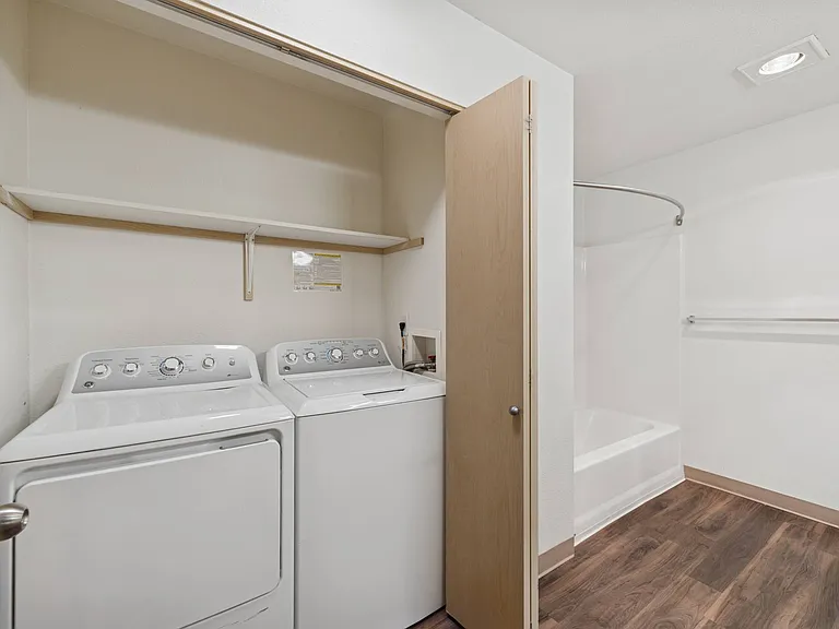 Stone Ridge Apartments — Photo 14