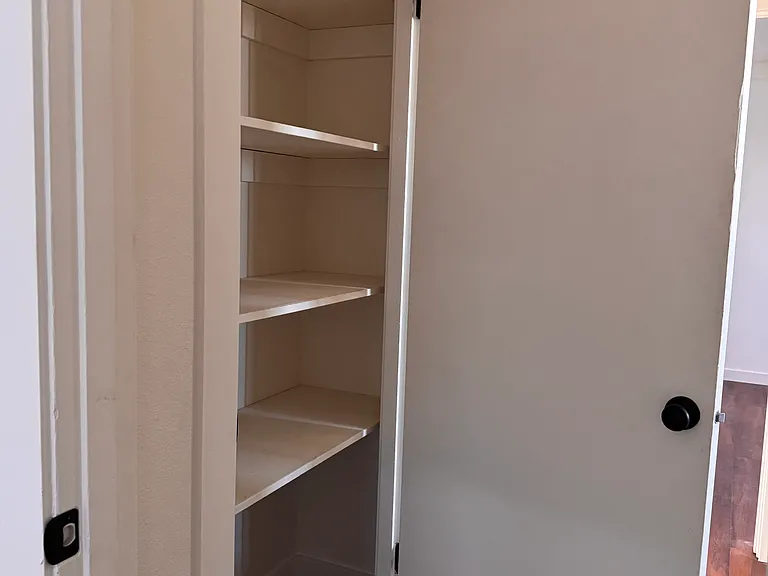 5000 Broadway St #9 — Photo 9