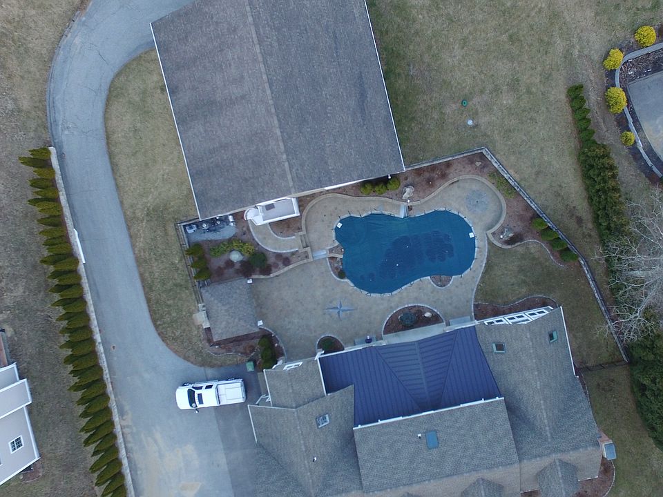 2nd image of 141 Ogden Lord Rd
