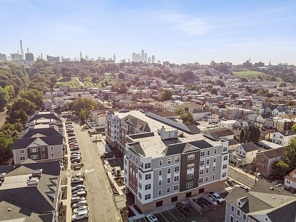 5th image of 4828 Tonnelle Ave #1110