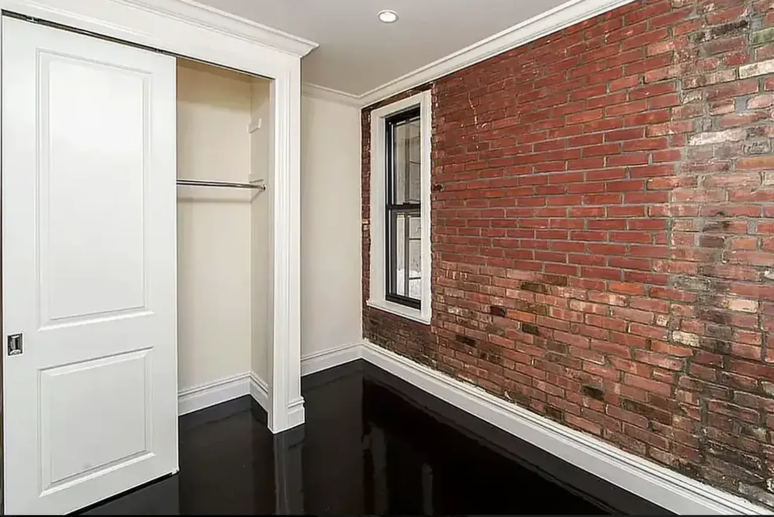 133 East Fourth Street — Photo 4