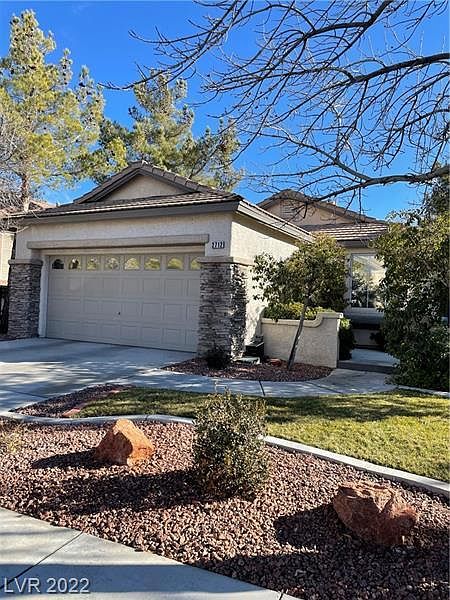 1st image of 2712 Sweet Willow Ln